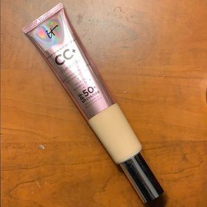 CC+ Cream Illumination with SPF 50+